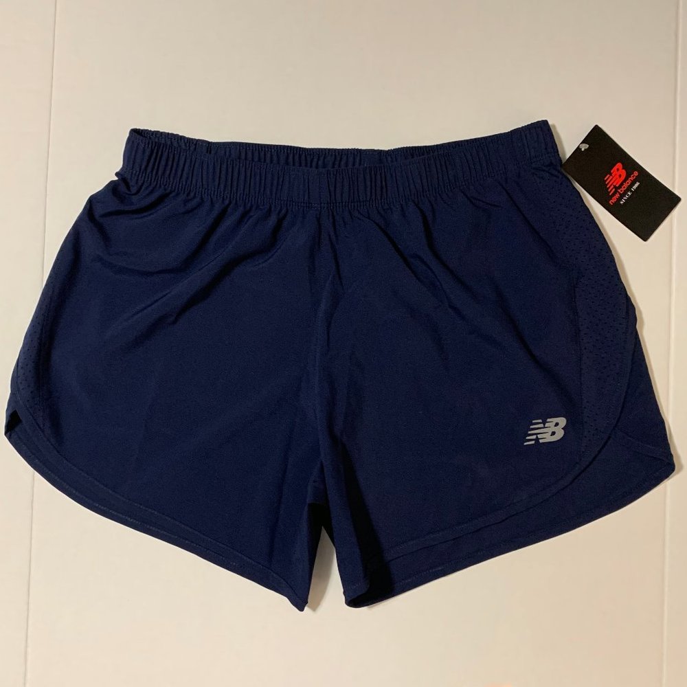 NWT New Balance Women's Navy Accelerate Short Med